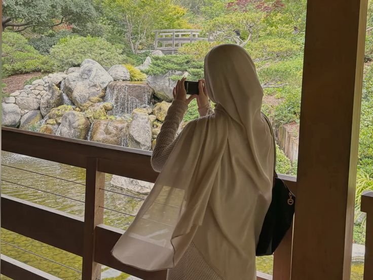 NASIHAT BAGI YANG SEDANG MENGEJAR CINTA