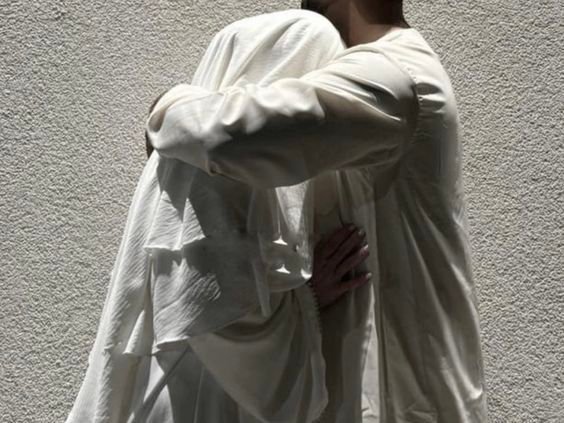 SETIAP ORANG SEDANG BERJUANG DENGAN HATINYA