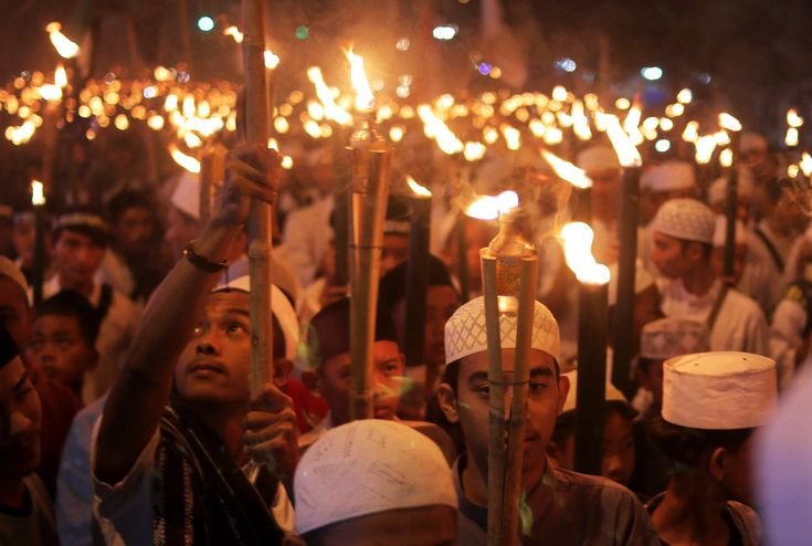 SEBAB SUATU NIKMAT DICABUT OLEH ALLOH