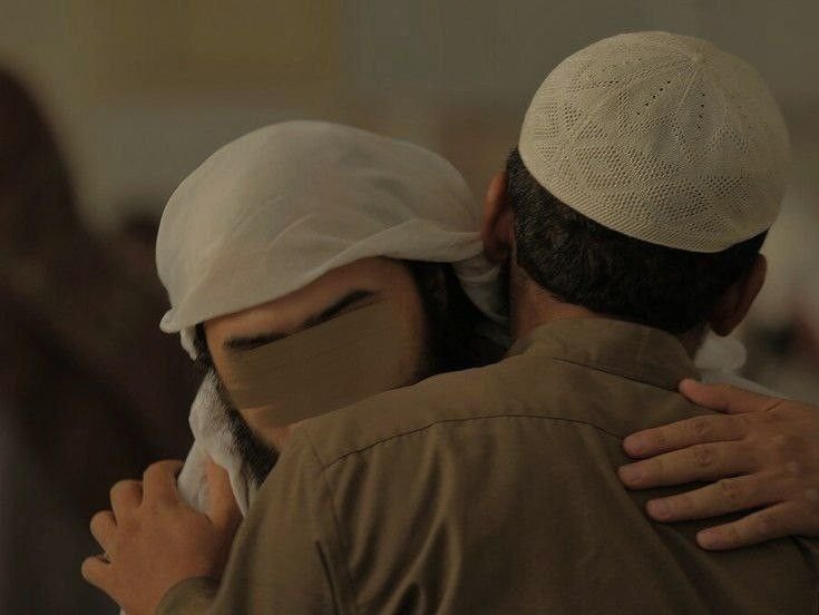 AKU DI MATA ORANG LAIN