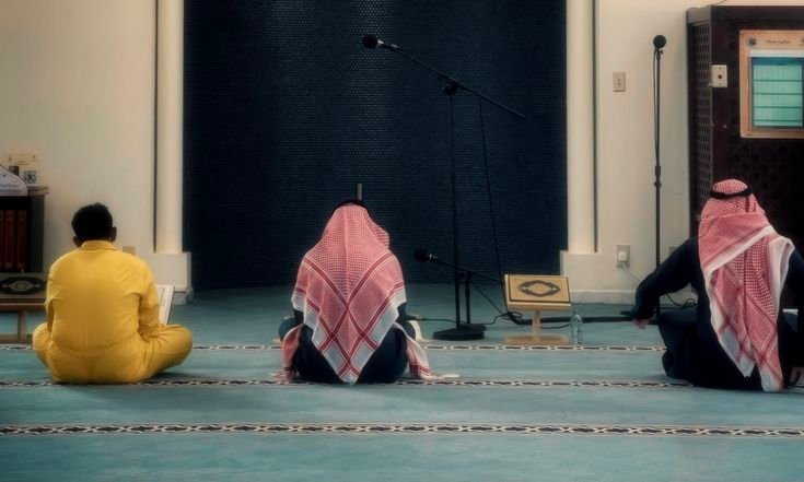 DIZHOLIMI ITU TAK PERNAH SIA-SIA